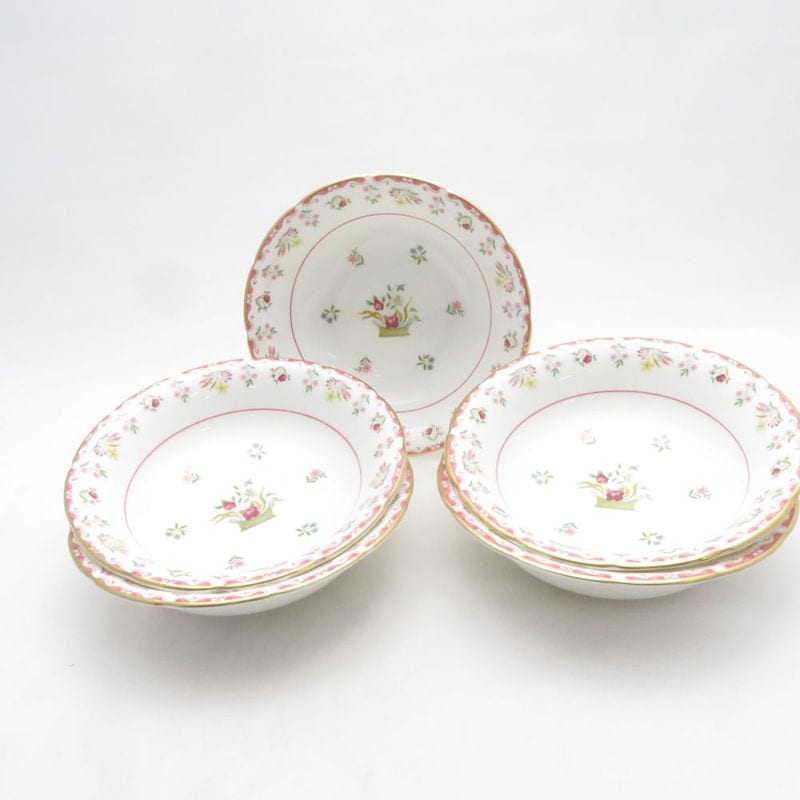 美品 WEDGWOOD ウェッジウッド ビアンカ ボウル 5点 セット 15cm サラダ シリアル SM5571X1 【中古】