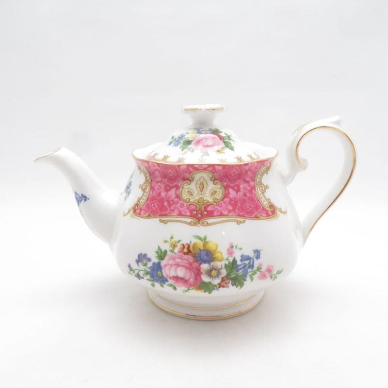 美品 ROYAL ALBERT ロイヤルアルバート レディーカーライル ティーポット SN585L2 【中古】