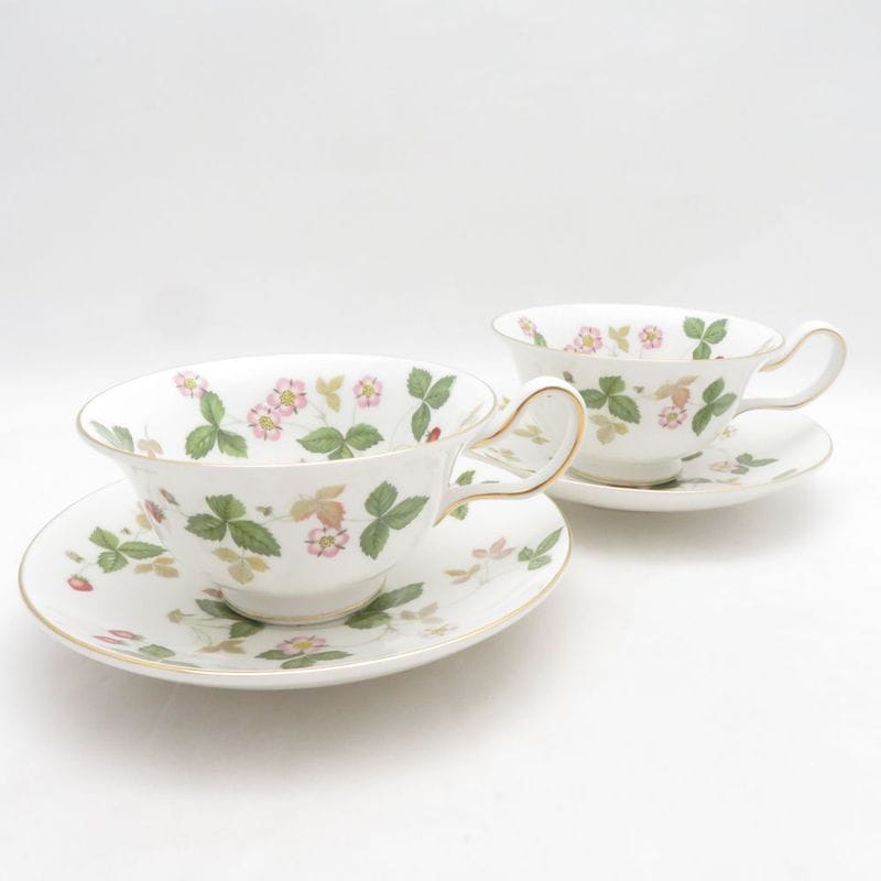美品 WEDGWOOD ウェッジウッド ワイルドストロベリー ティーカップ＆ソーサー 2客 ペア ピオニー 金彩 英国 紅茶 SU14805C1 【中古】
