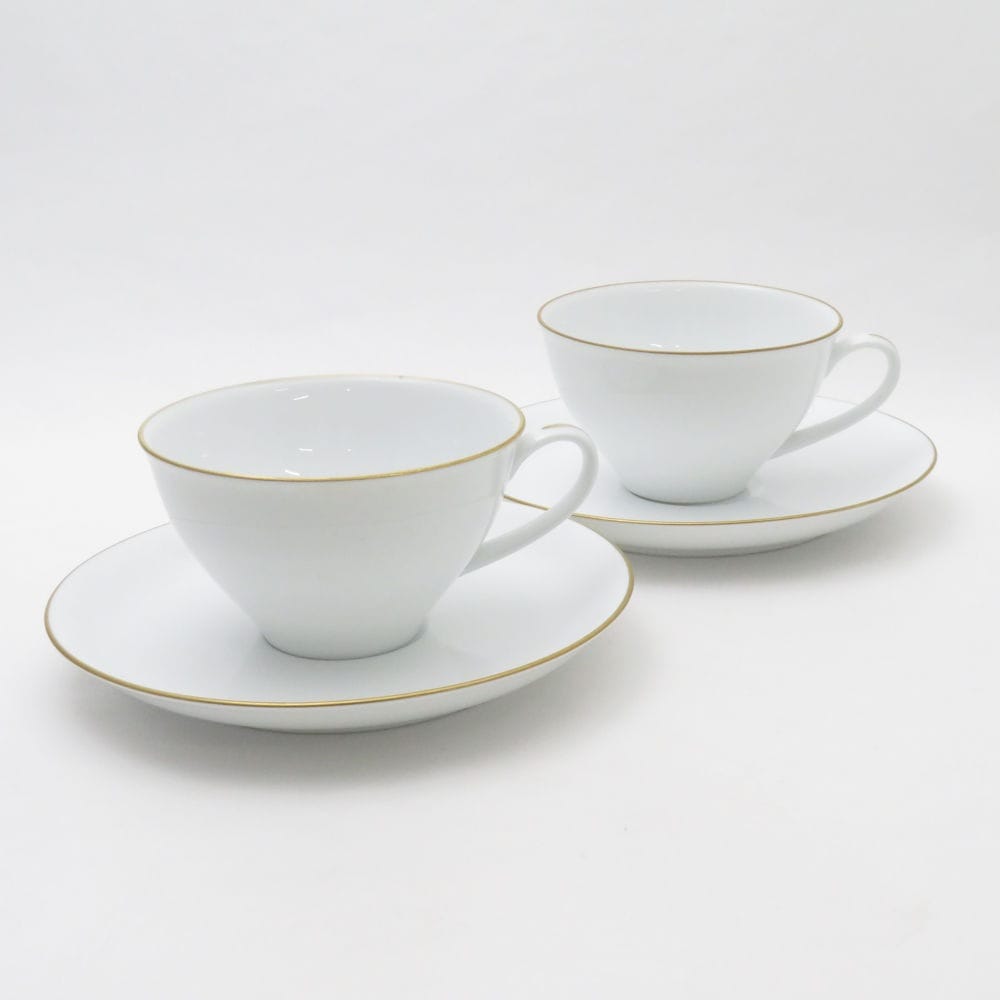 美品 OKURA 大倉陶園 ゴールドライン カップ＆ソーサー 2客 ペア コーヒー ティー クープシェープ 白磁 SO1385H 【中古】