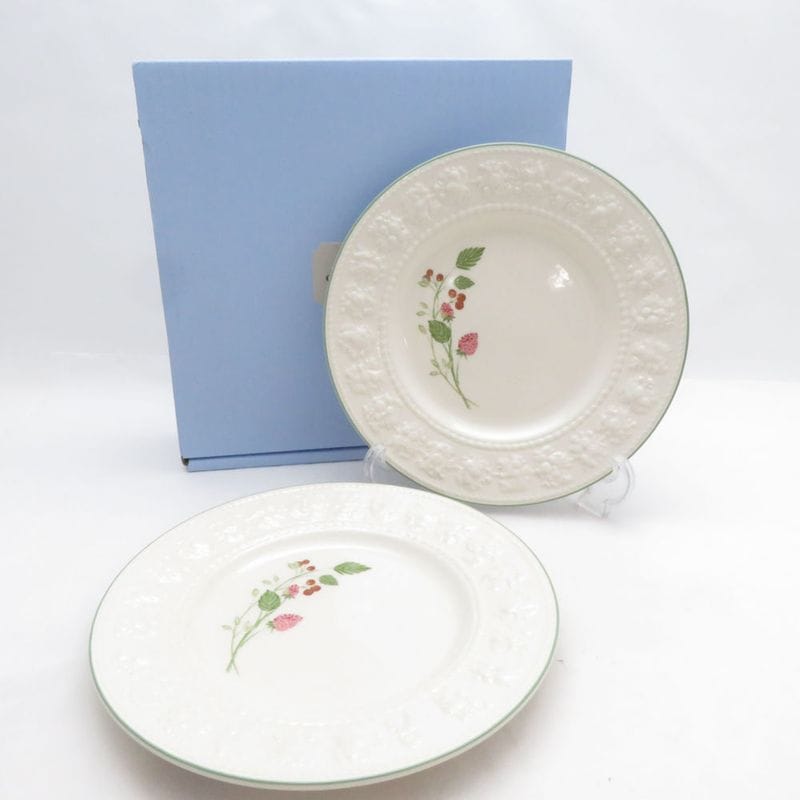 未使用 WEDGWOOD ウェッジウッド フェスティビティ ラズベリー 中皿 2枚 ペア 20cmプレート ケーキ パン デザート SM5427V1 【中古】