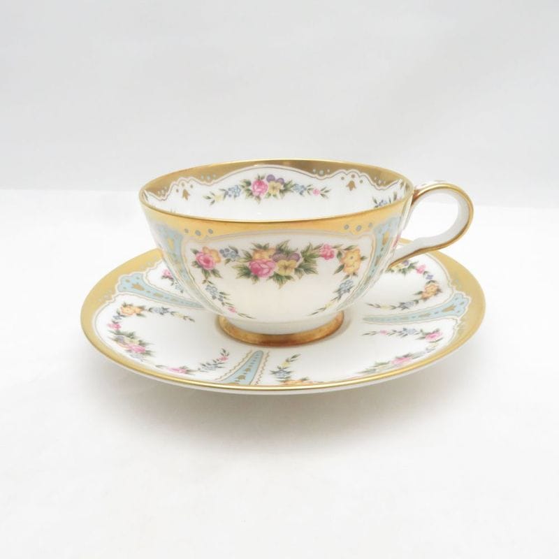 美品 ROYAL DOULTON ロイヤルドルトン カーノック ティーカップ＆ソーサー 花柄 薔薇 金彩 SM5756E1 【中古】