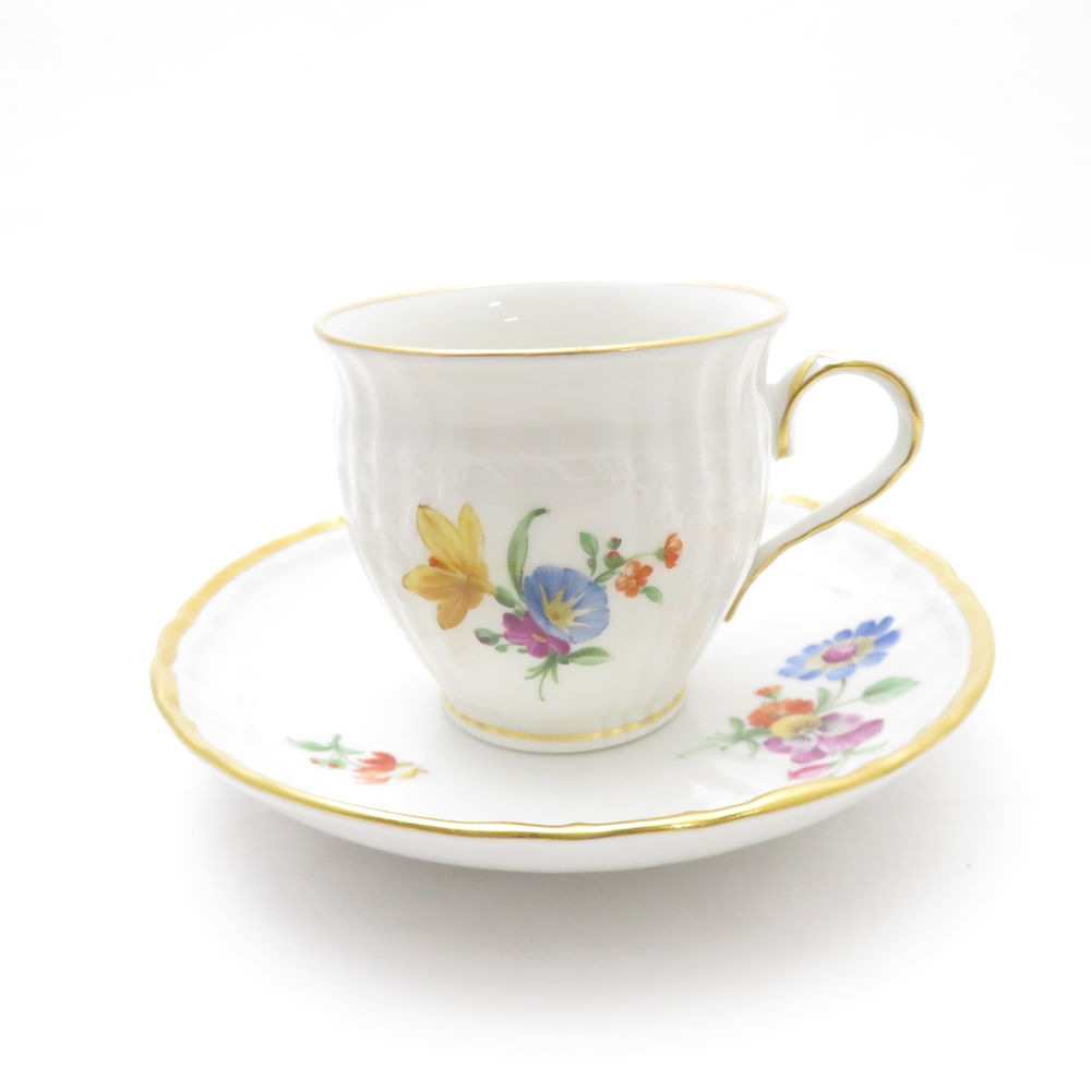 美品 KPM BERLIN KPMベルリン ロカイユ フラワーブーケ コーヒーカップ＆ソーサー 珈琲 花 蝶 金彩 SU8337U 【中古】