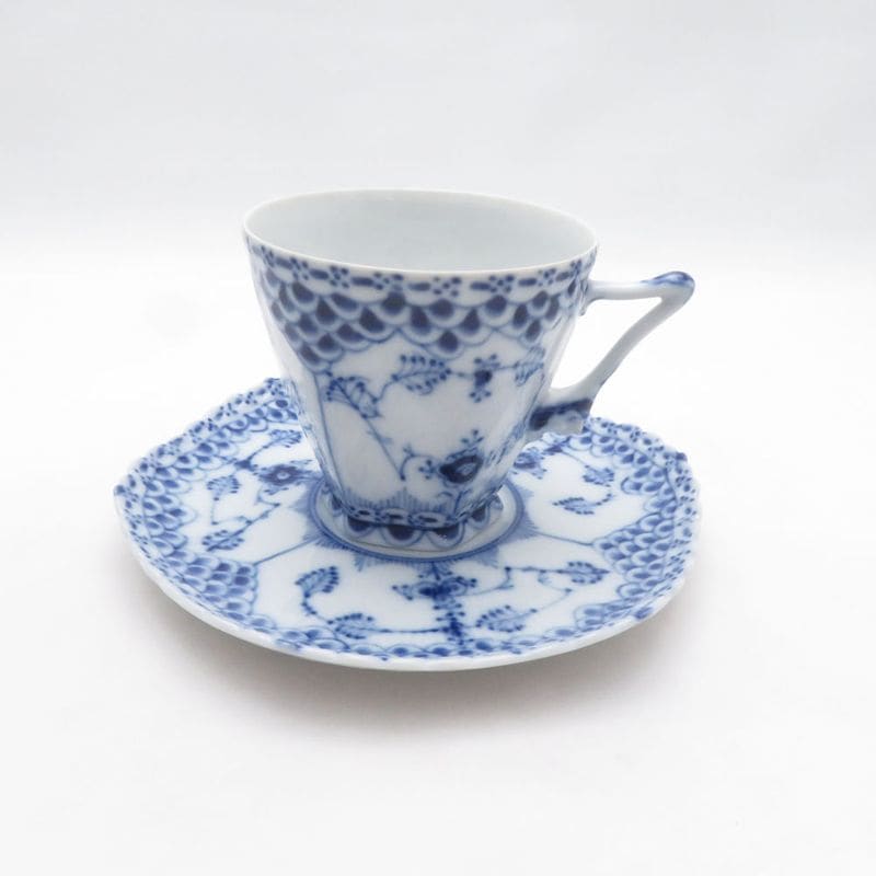 美品 ROYAL COPENHAGEN ロイヤルコペンハーゲン ブルーフルーテッドフルレース コーヒーカップ＆ソーサー 顔付き コーヒー SO4546C1 【中古】