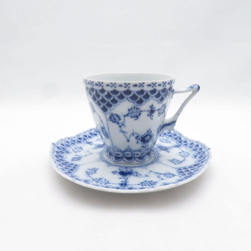 美品 ROYAL COPENHAGEN ロイヤルコペンハーゲン ブルーフルーテッドフルレース コーヒーカップ＆ソーサー 顔付き コーヒー SO4547C1 【中古】