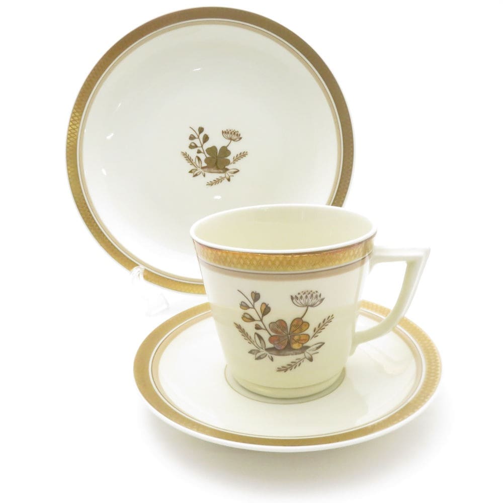 美品 ROYAL COPENHAGEN ロイヤルコペンハーゲン ゴールデンクローバー カップ＆ソーサー 中皿 2点 トリオ デザートプレート パン ケーキ SU8452F 【中古】