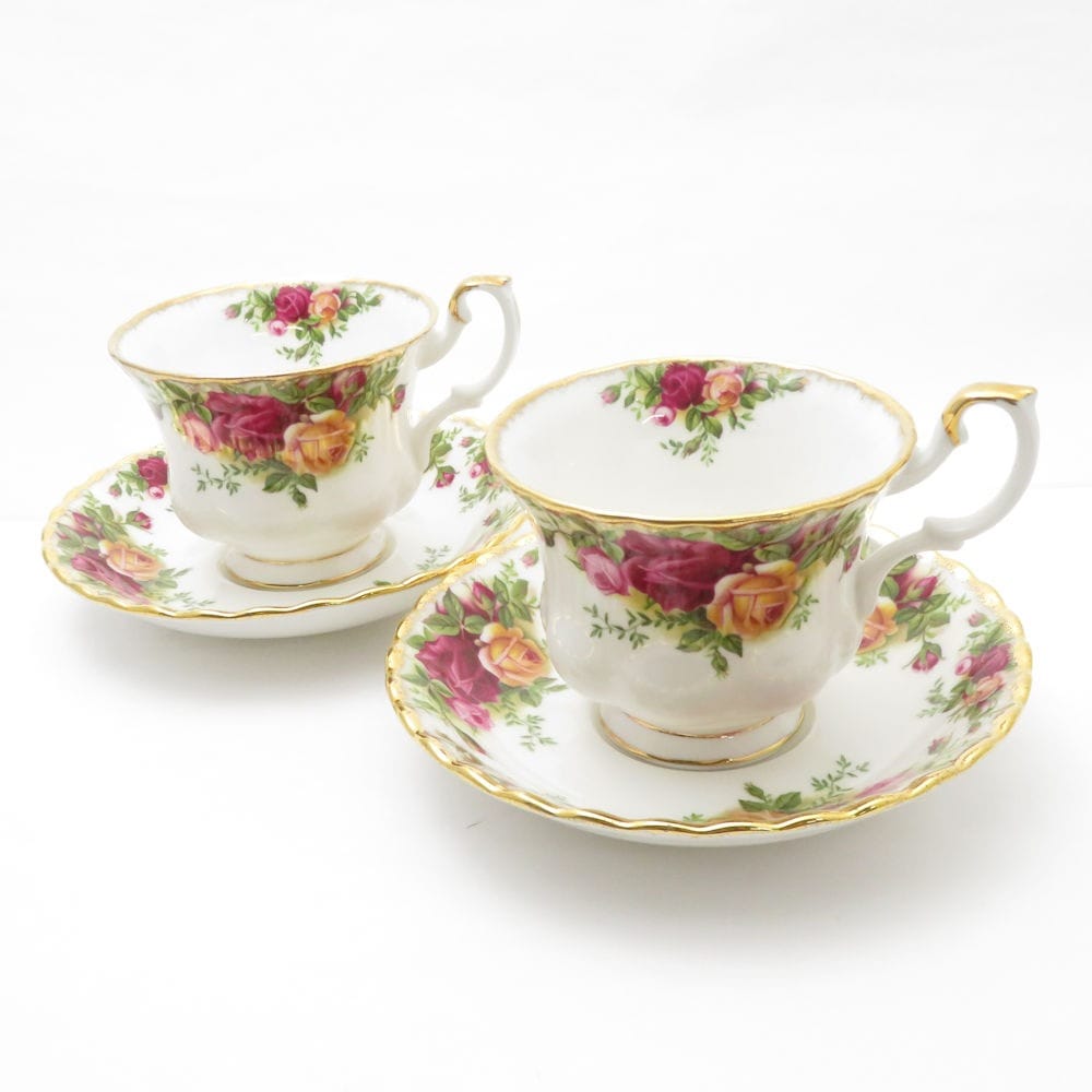美品 ROYAL ALBERT ロイヤルアルバート オールドカントリーローズ ティーカップ＆ソーサー 2客 ペア SY10753V 【中古】