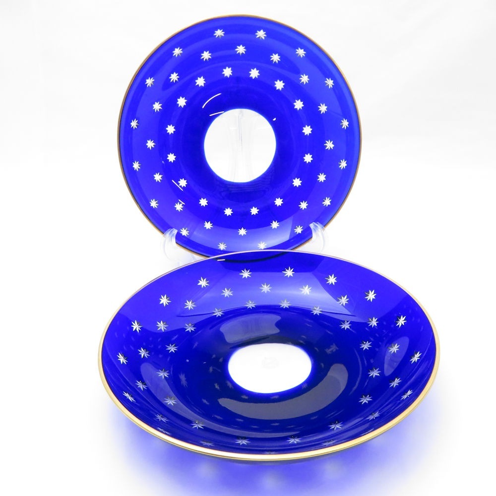 美品 SAINT LOUIS サンルイ 中皿 2枚 クリスタル ペア 19cmプレート 切子 青被せ 金彩 SU8658H 【中古】