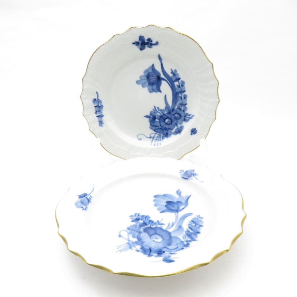 美品 ROYAL COPENHAGEN ロイヤルコペンハーゲン ブルーフラワーカーブ 中皿 2枚 ペア 金彩 17cmプレート パン ケーキ SM3000J 【中古】