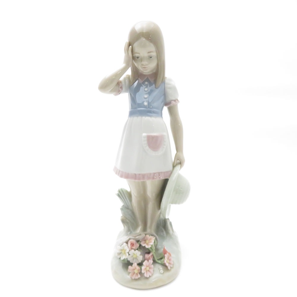 LLADRO リヤドロ 1285 「Dropping the Flowers」 フィギュリン 置物 陶器人形 女の子 西洋陶磁 SY11001B2 【中古】