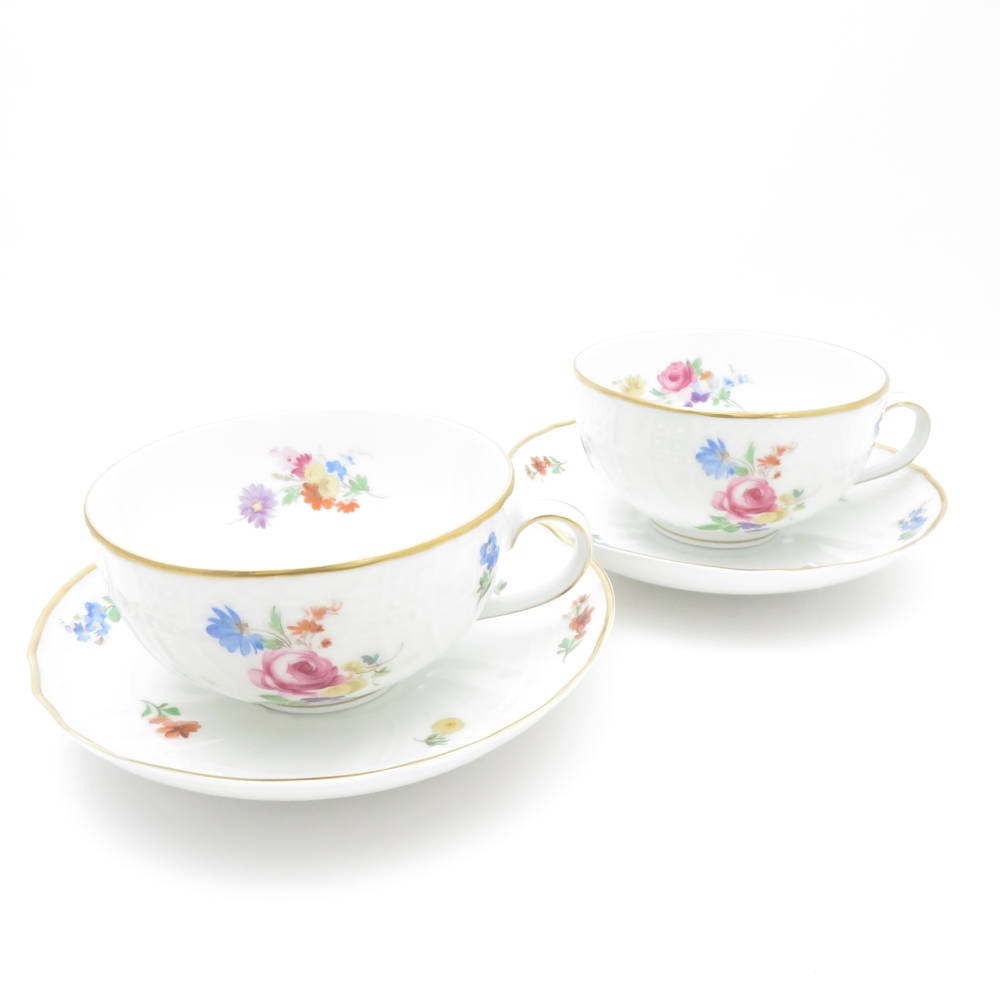 美品 HUTSCHENREUTHER フッチェンロイター フォームドレスデン ティーカップ＆ソーサー 2客 ペア 金彩 花柄 SU10032R1 【中古】
