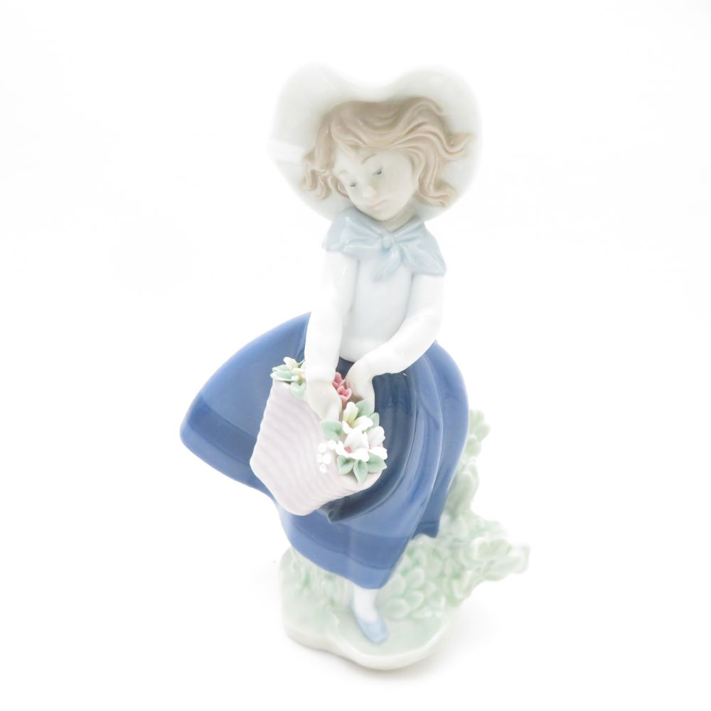美品 LLADRO リヤドロ 5222「きれいな花ばかり」 フィギュリン 1点 陶器人形 少女 花 SY11782S3 【中古】