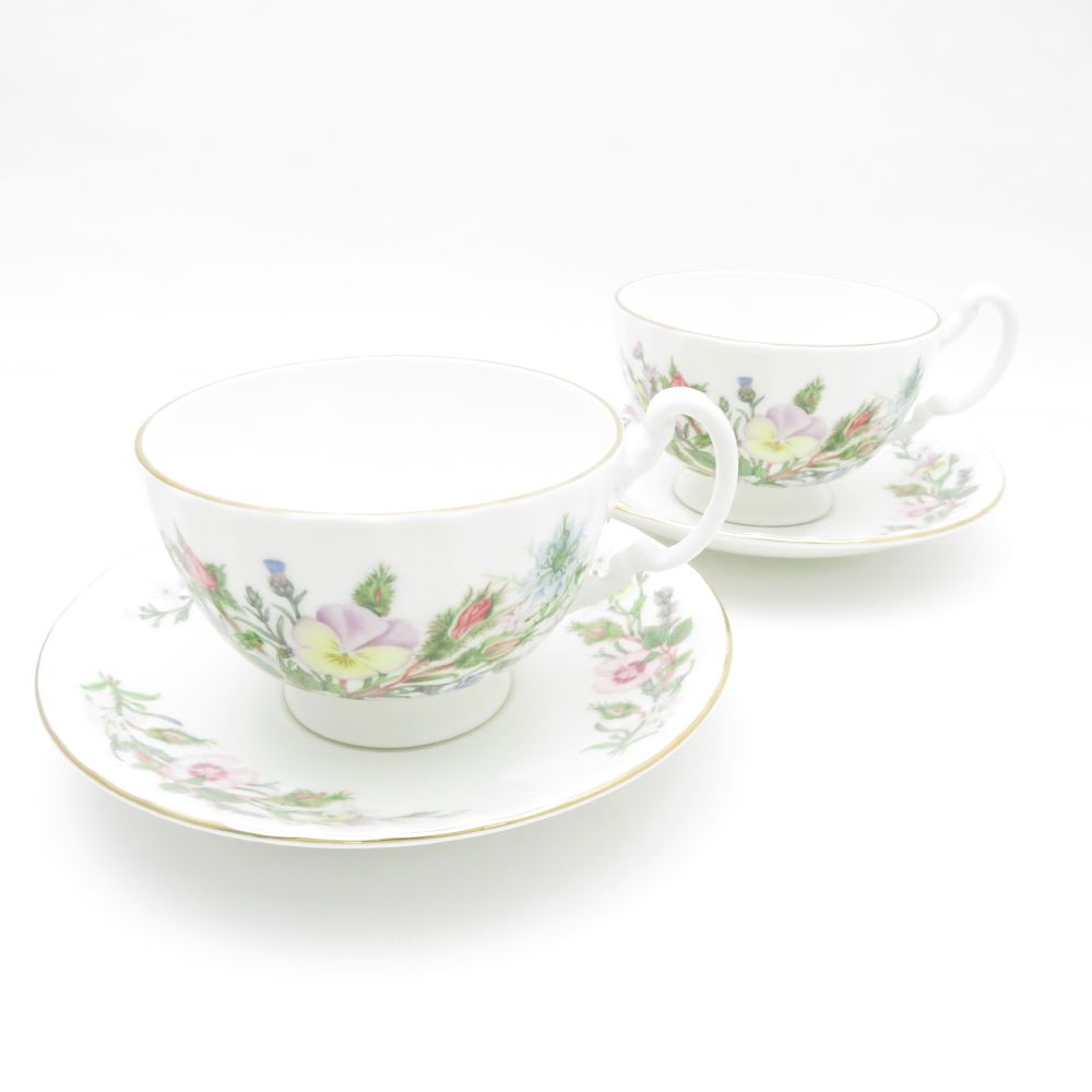 美品 Aynsley エインズレイ ワイルドチューダー ティーカップ＆ソーサー 2客 ペア 花柄 フラワー 金彩 紅茶 英国 SU11171B1 【中古】