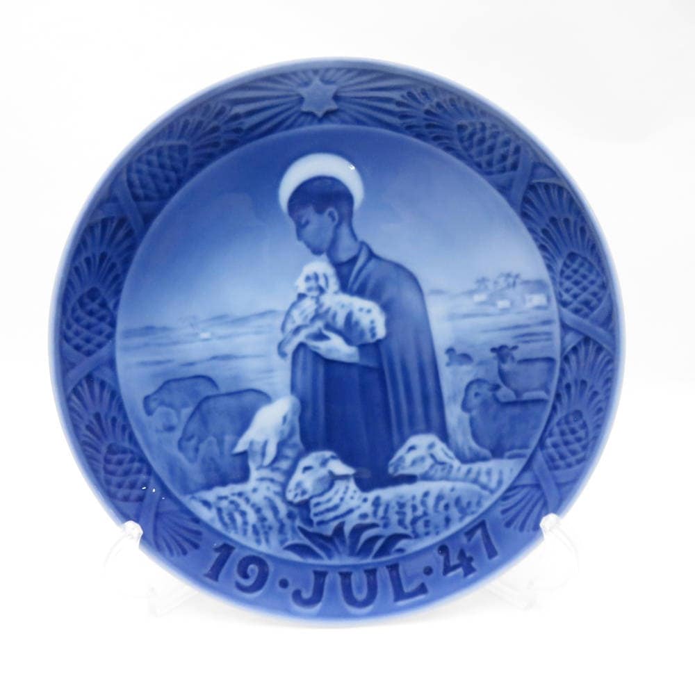 美品 ROYAL COPENHAGEN ロイヤルコペンハーゲン 1947年「よき羊飼い」 イヤープレート 1枚 ウォールプレート 飾皿 昭和22年 SY12216B4 【中古】