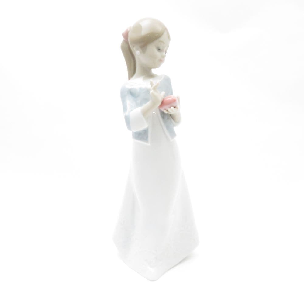 NAO ナオ 心からの贈り物 1588 フィギュリン 1点 少女 ハート 陶器人形 SY12466A3 【中古】