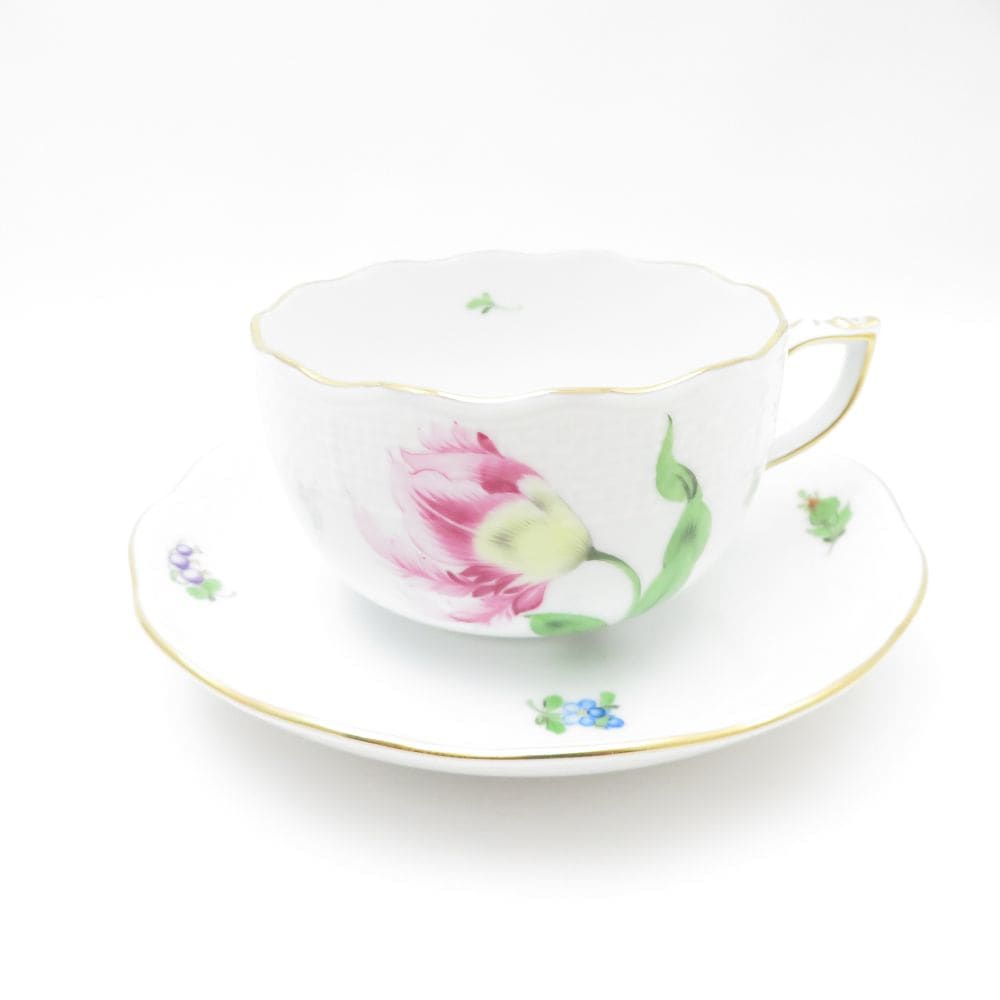 美品 Herend ヘレンド バコニーの春 PDB 724 ティーカップ＆ソーサー 1客 キティピンク 金彩 白磁 ハンガリー SU11992S2 【中古】