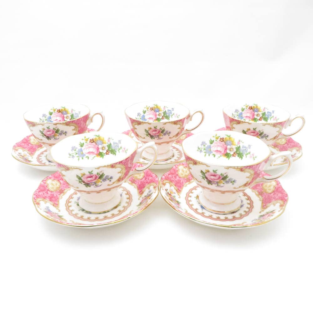 美品 ROYAL ALBERT ロイヤルアルバート レディカーライル ティーカップ＆ソーサー 5客 セット SY12570F2 【中古】