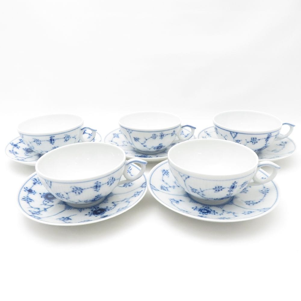 美品 ROYAL COPENHAGEN ロイヤルコペンハーゲン ブルーフルーテッドプレイン 76 ティーカップ＆ソーサー 5客 セット SY12669D1 【中古】