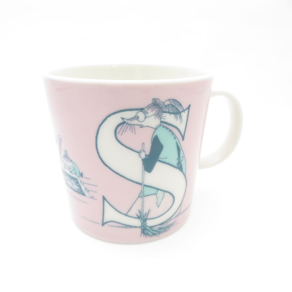 美品 ARABIA アラビア MOOMIN ムーミン アルファベット 劇場ねずみのエンマ ABC/S マグカップ 1点 コップ ティー コーヒー 北欧 フィンランド SU12342L1 【中古】