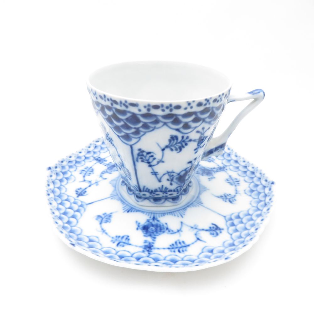 美品 ROYAL COPENHAGEN ロイヤルコペンハーゲン ブルーフルーテッドフルレース コーヒーカップ＆ソーサー 顔付 珈琲 テーブルウェア SU12449Q1 【中古】