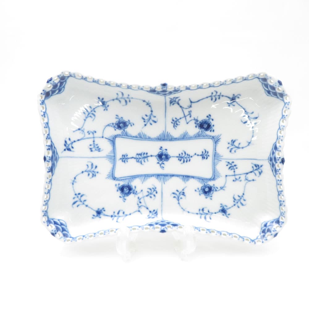 美品 ROYAL COPENHAGEN ロイヤルコペンハーゲン ブルーフルーテッドフルレース スクエアプレート 1枚 16×23cmプレート トレイ 長方形 SC7946H1 【中古】