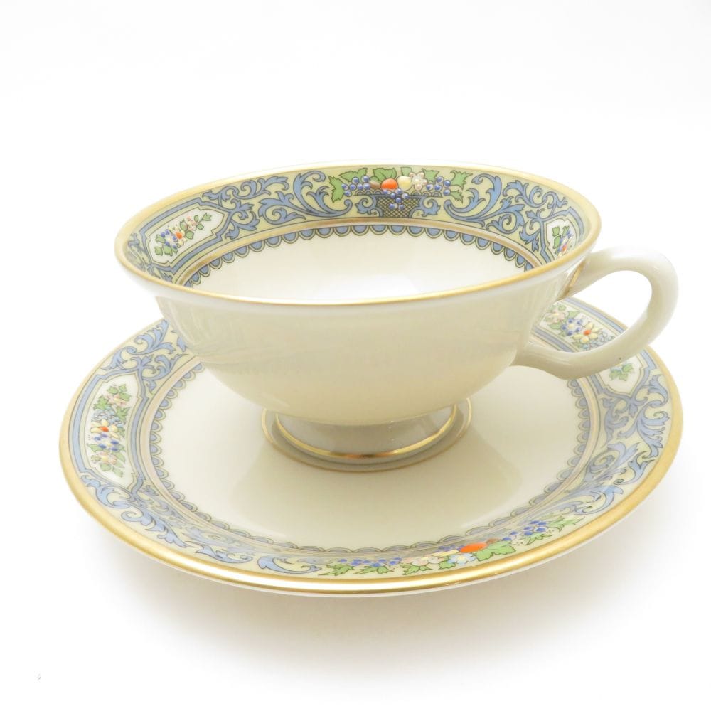 美品 LENOX レノックス AUTUMN オータム ティーカップ＆ソーサー 金彩 果物 フルーツ柄 USA SU12436B1 【中古】