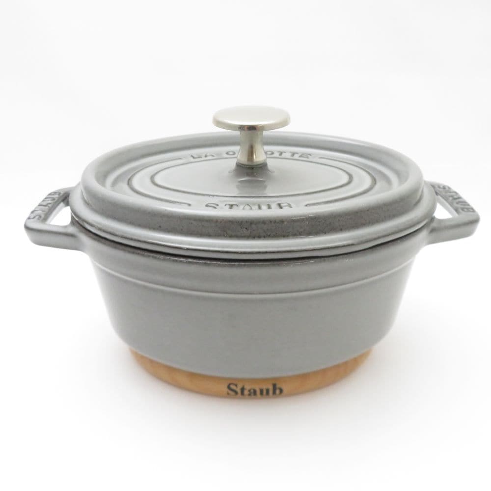 美品 STAUB ストウブ ココットオーバル 両手鍋 17cm トリベット付 SO3478D2 【中古】
