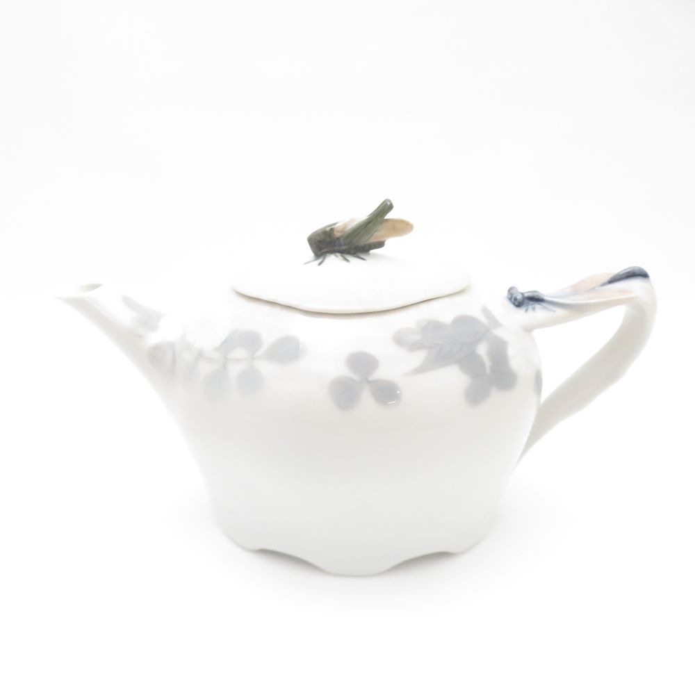美品 ROYAL COPENHAGEN ロイヤルコペンハーゲン ミッドサマーナイトドリーム ナイツ 72/10036 ティーポット 茶器 昆虫 バッタ トンボ 真夏の夜の夢 SU12500J2 【中古】
