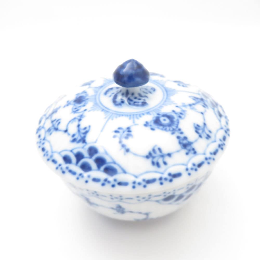 美品 ROYAL COPENHAGEN ロイヤルコペンハーゲン ブルーフルーテッド ハーフレース 154/155 シュガーボウル 蓋付 SY12910V2 【中古】