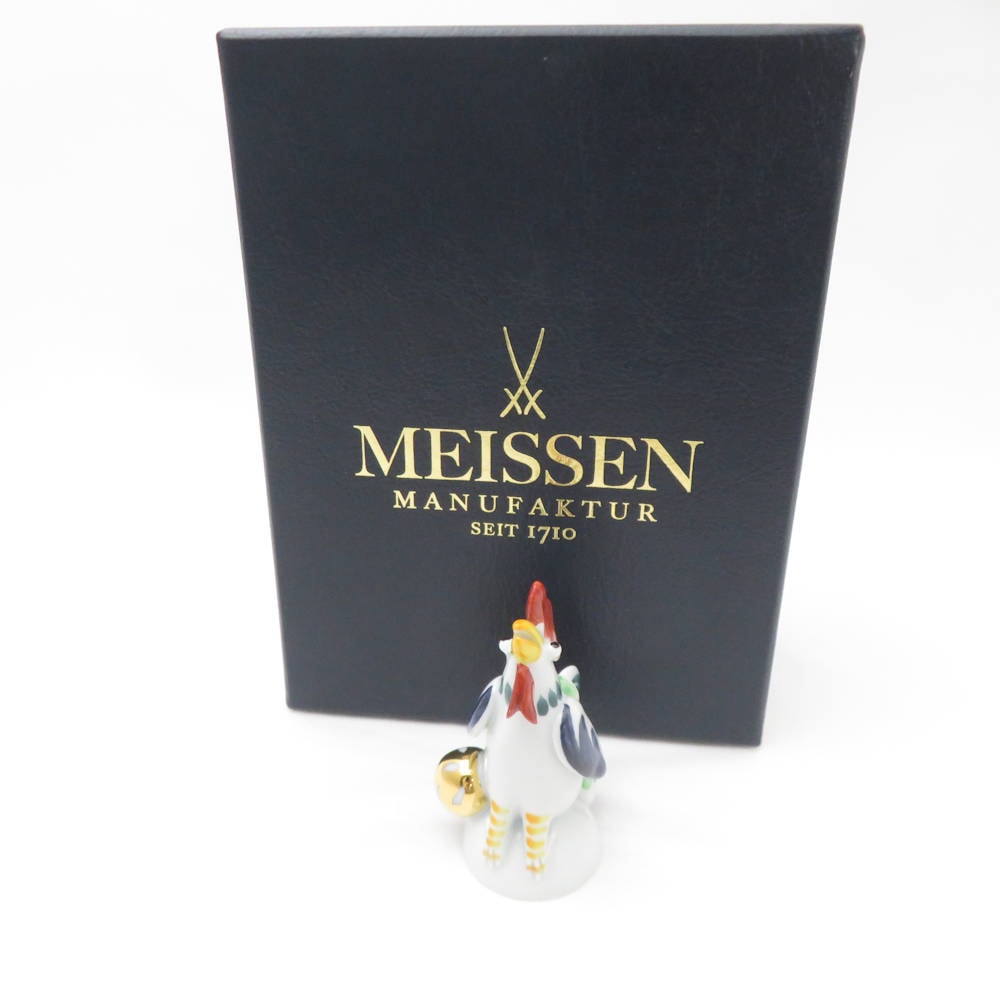美品 MEISSEN マイセン 干支シリーズ 手びねり 酉 83546 フィギュリン 1点 置物 ペーター・シュトラング 玉つき SC8495K1 【中古】