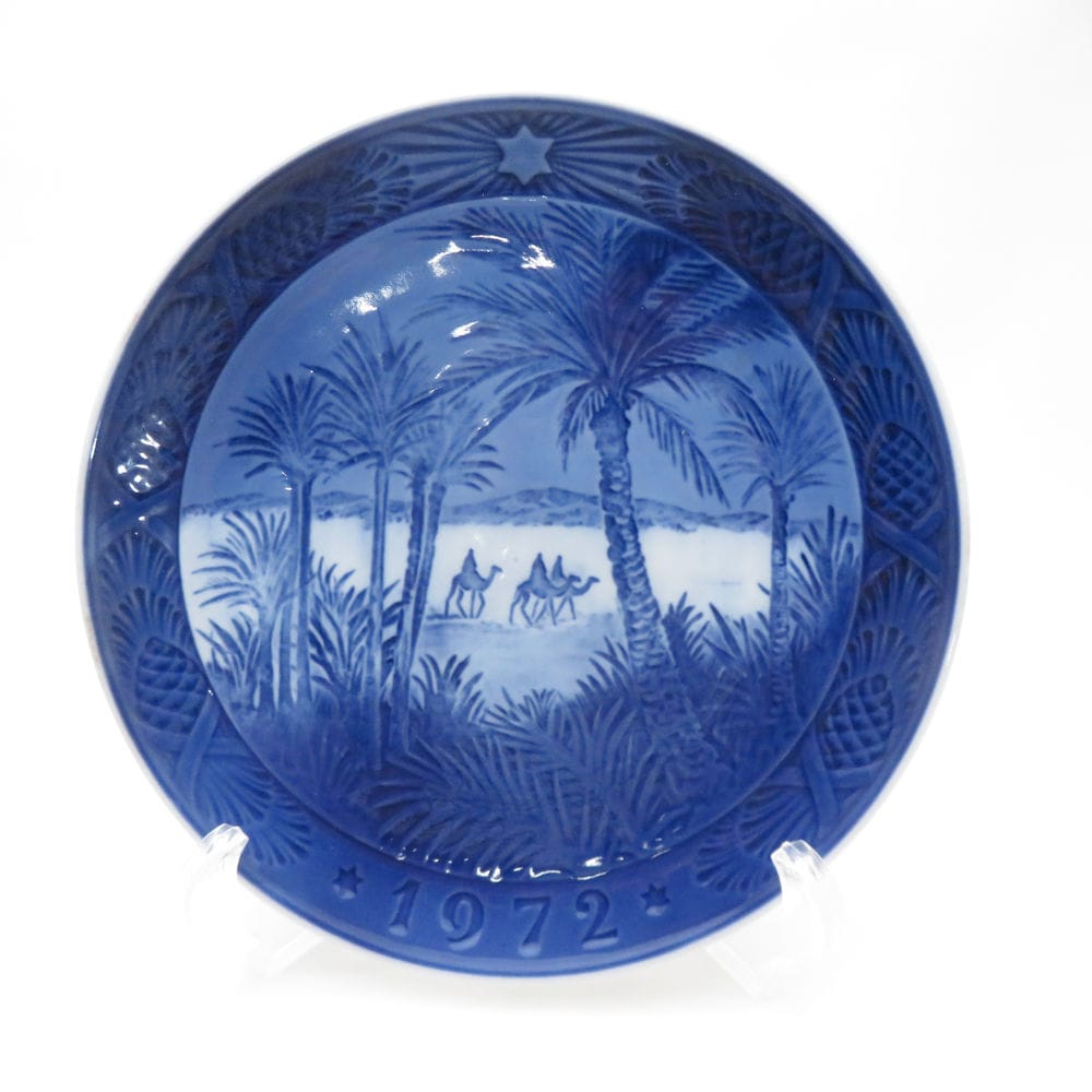 美品 ROYAL COPENHAGEN ロイヤルコペンハーゲン 1972年 砂漠にて イヤープレート 昭和47年 18cm ウォールプレート 飾り皿 SY13045R1 【中古】