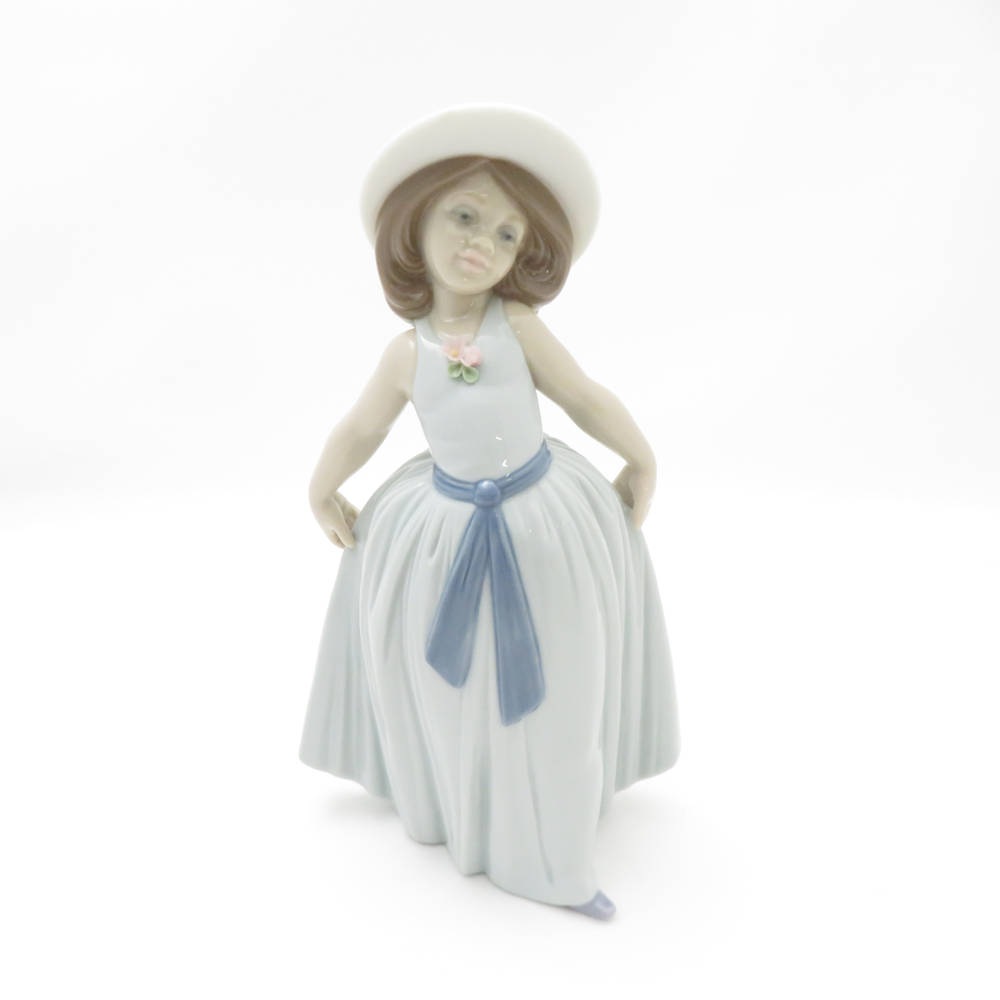 美品 LLADRO リヤドロ 6275 可愛いロシータ フィギュリン 1点 置物 女の子 インテリア SM4422A2 【中古】