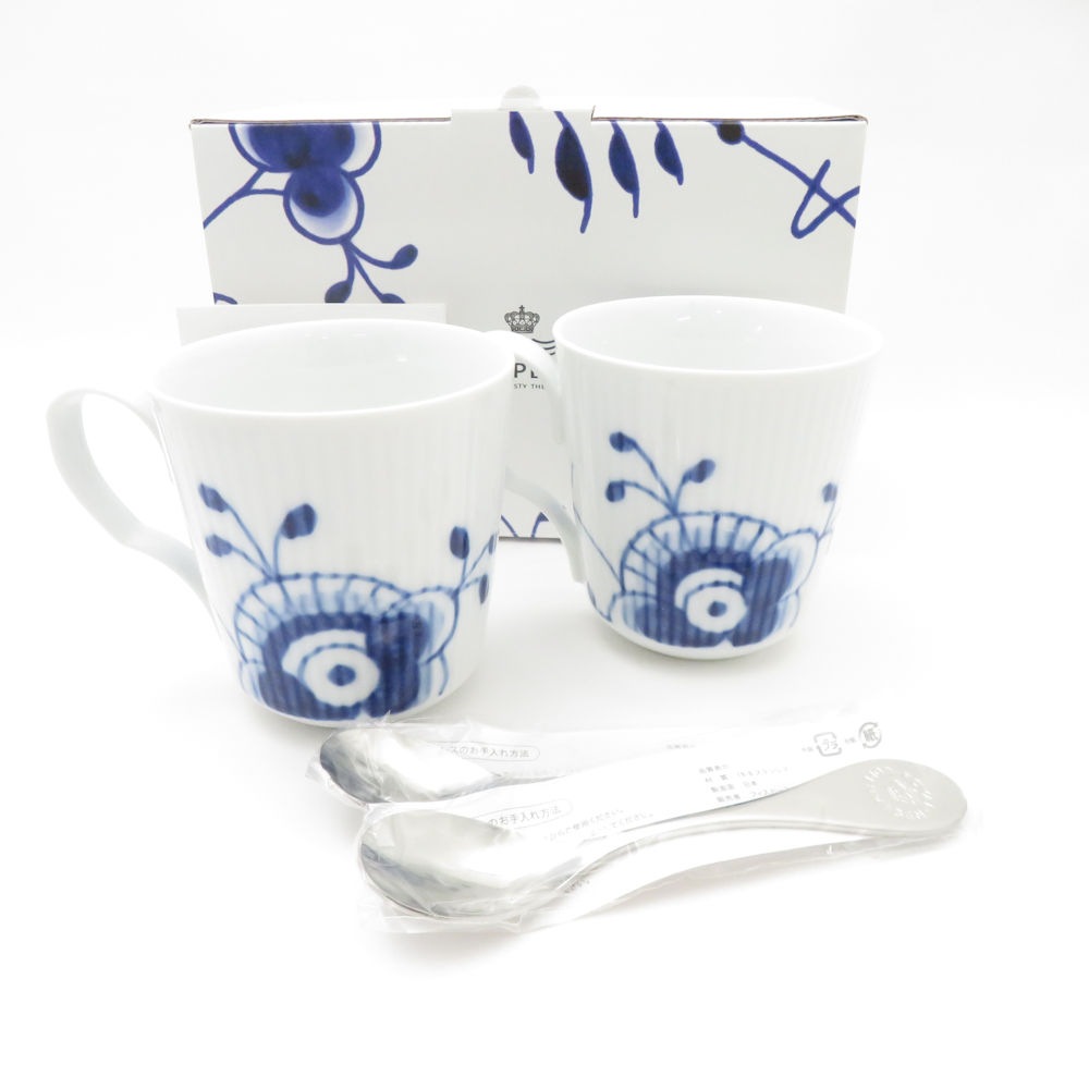 未使用 ROYAL COPENHAGEN ロイヤルコペンハーゲン ブルーフルーテッド メガ マグカップ スプーン 4点 セット ティー コーヒー カップ SN375U2 【中古】