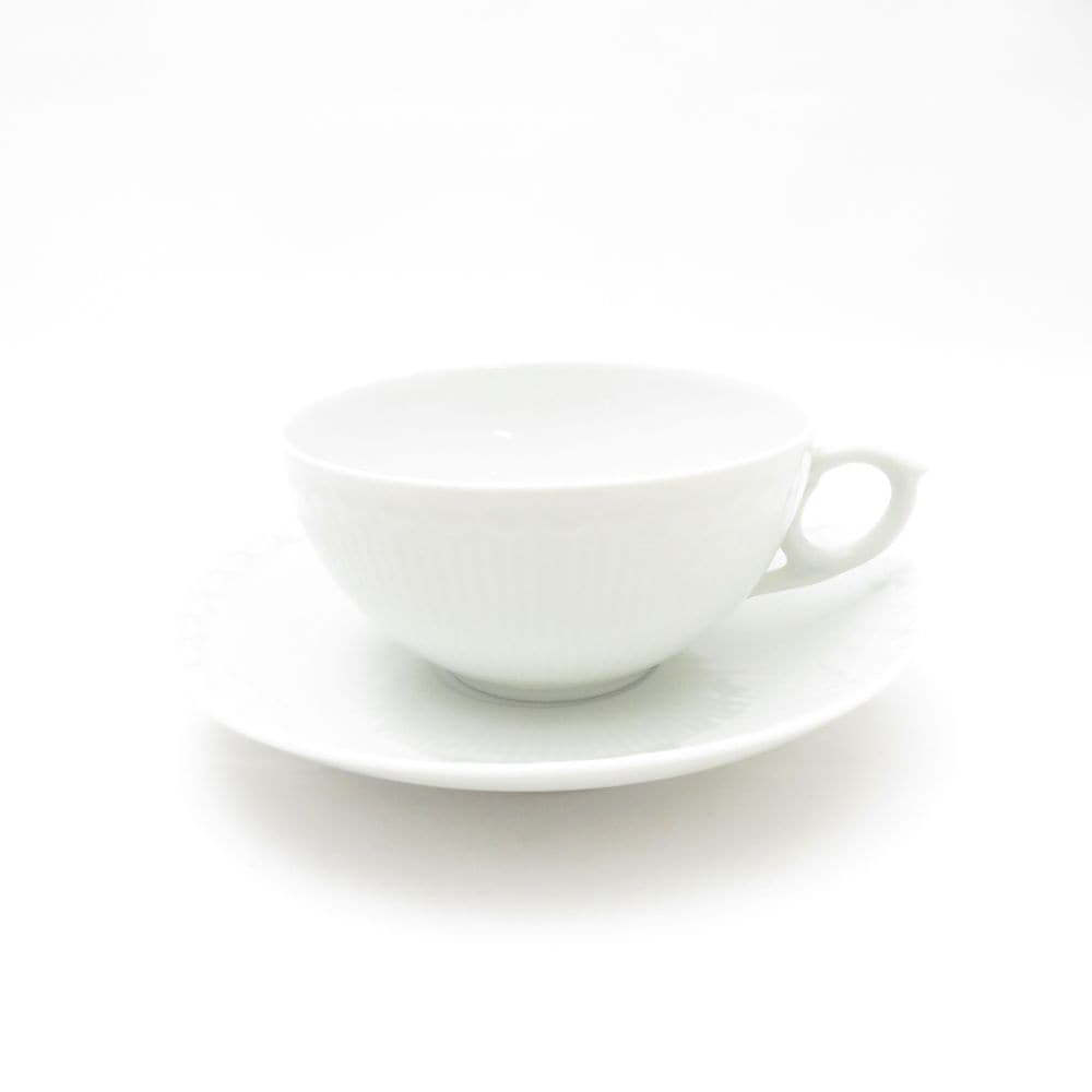 未使用 ROYAL COPENHAGEN ロイヤルコペンハーゲン ホワイトフルーテッドハーフレース ティーカップ＆ソーサー 1客 デンマーク製 SC8726G2 【中古】