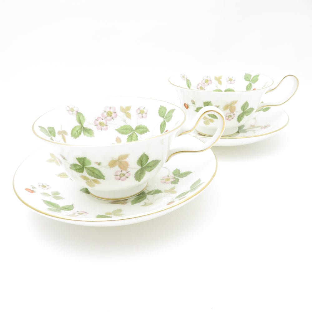 美品 WEDGWOOD ウェッジウッド ワイルドストロベリー ティーカップ＆ソーサー 2客 ペア ピオニー 旧刻印 黒壺 SC8787U2 【中古】