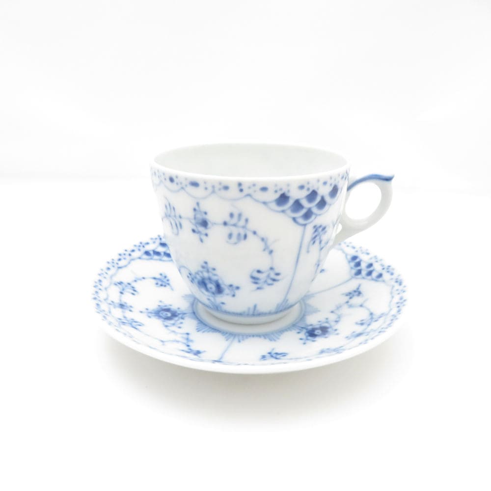 美品 ROYAL COPENHAGEN ロイヤルコペンハーゲン ブルーフルーテッドハーフレース コーヒーカップ＆ソーサー 1客 デンマーク製 SC8963L2 【中古】