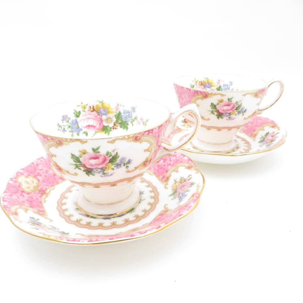 ROYAL ALBERT ロイヤルアルバート レディーカーライル ティーカップ＆ソーサー 2客 ペア 花柄 フラワー SC9037A2 【中古】