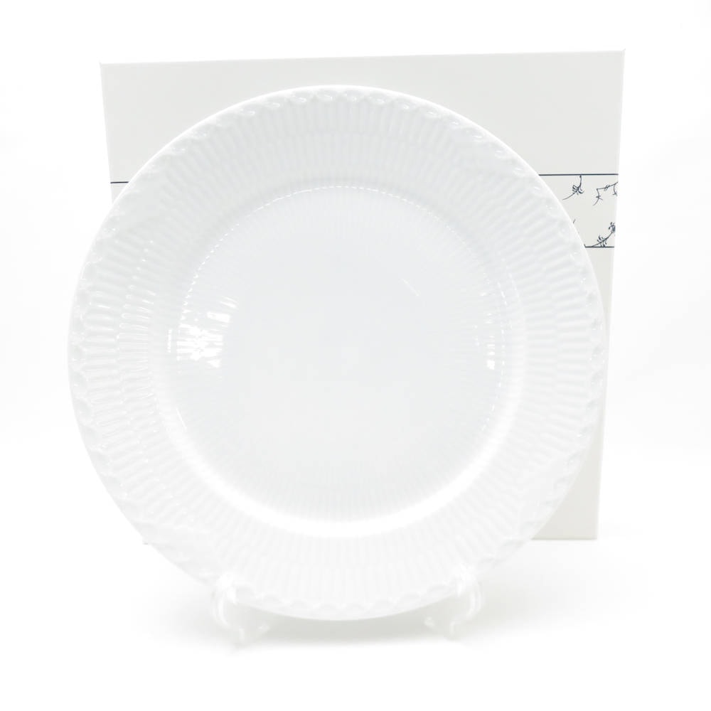 美品 ROYAL COPENHAGEN ロイヤルコペンハーゲン ホワイトフルーテッドハーフレース 627 大皿 1枚 27cmプレート ディナー SY13316P1 【中古】