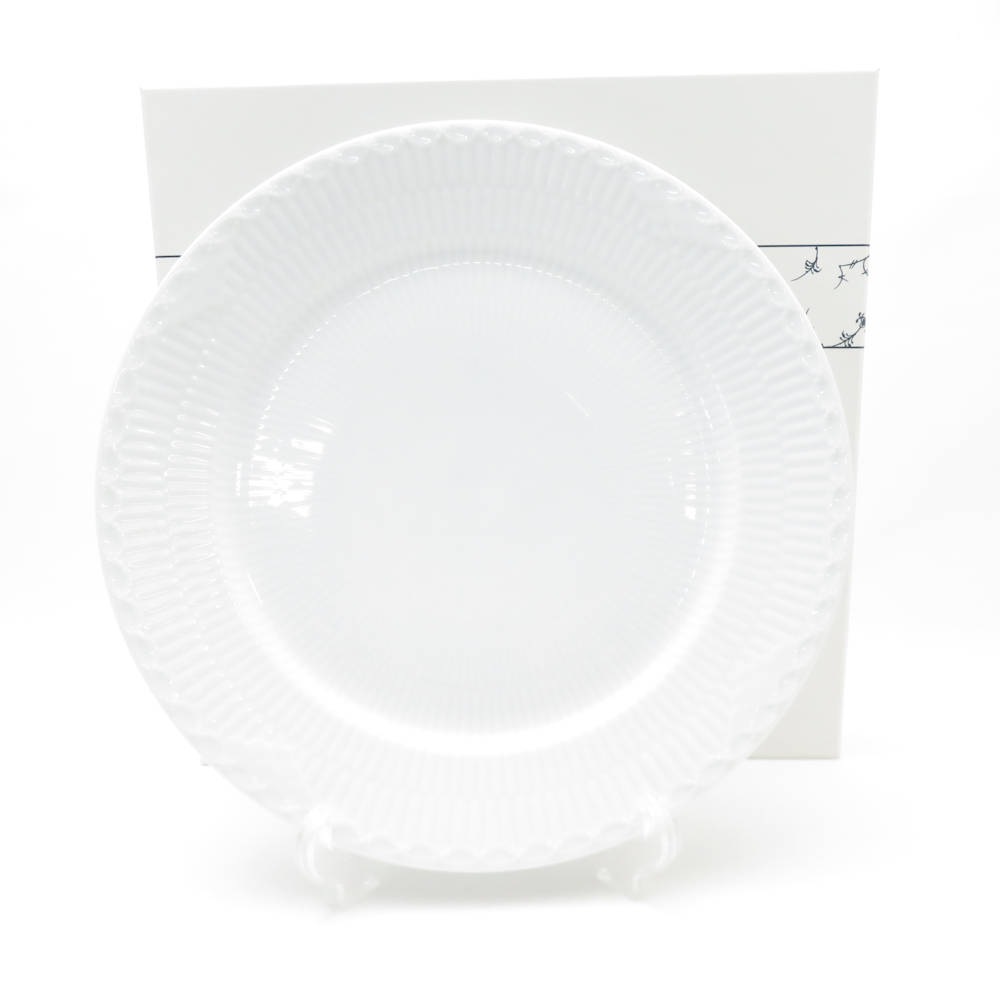 美品 ROYAL COPENHAGEN ロイヤルコペンハーゲン ホワイトフルーテッドハーフレース 627 大皿 1枚 27cmプレート ディナー SY13316P1 【中古】