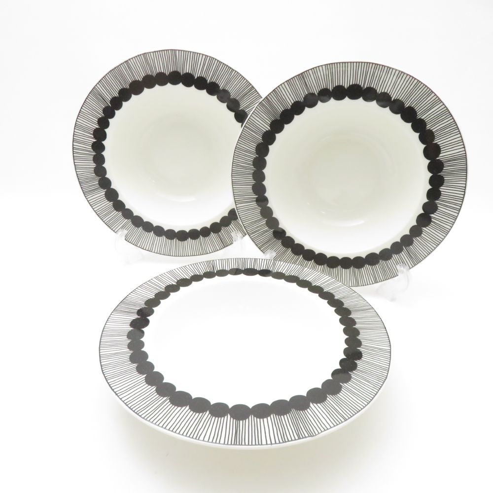 新品、大皿28センチ【 WORCESTER】クリスマスプレート 新品、大皿28センチ【ROYAL WORCESTER】クリスマスプレート プレート