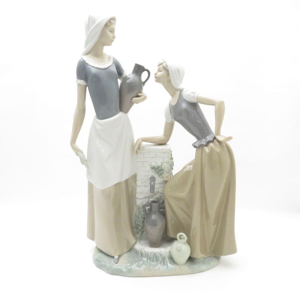 NAO ナオ おしゃべり Talking フィギュリン 置物 陶器人形 女性 オブジェ SC9066Z 【中古】