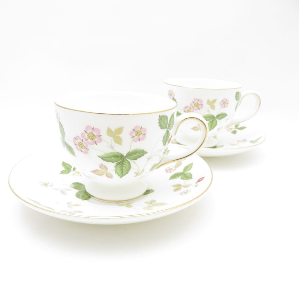 WEDGWOOD ウェッジウッド ワイルドストロベリー ティーカップ＆ソーサー 2客 ペア リー 旧刻印 黒壺 SC9144A2 【中古】