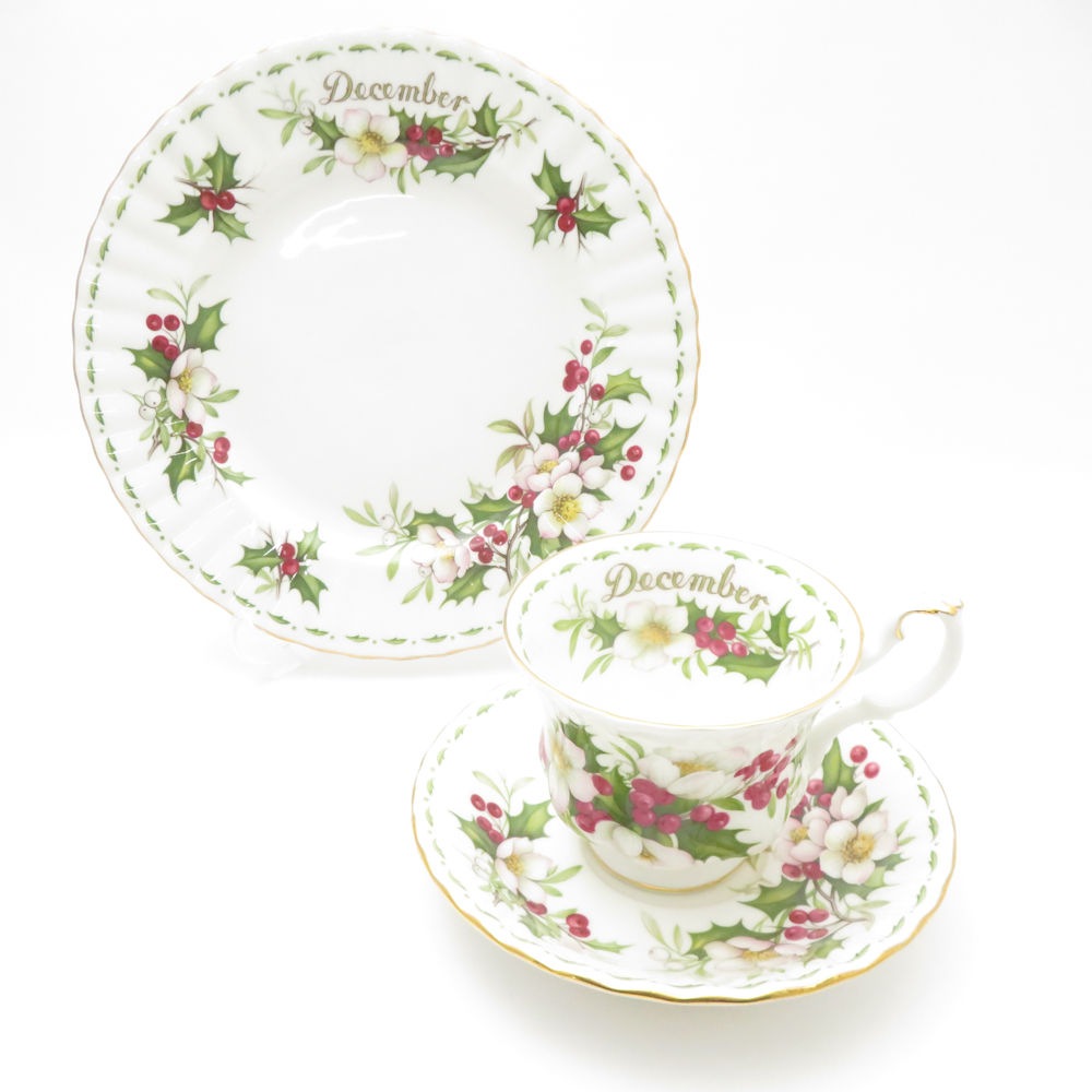 ROYAL ALBERT ロイヤルアルバート フラワーオブザマンス December 12月 ティーカップ＆ソーサー 中皿 セット 20cmプレート 花柄 英国 SU13282G1 【中古】
