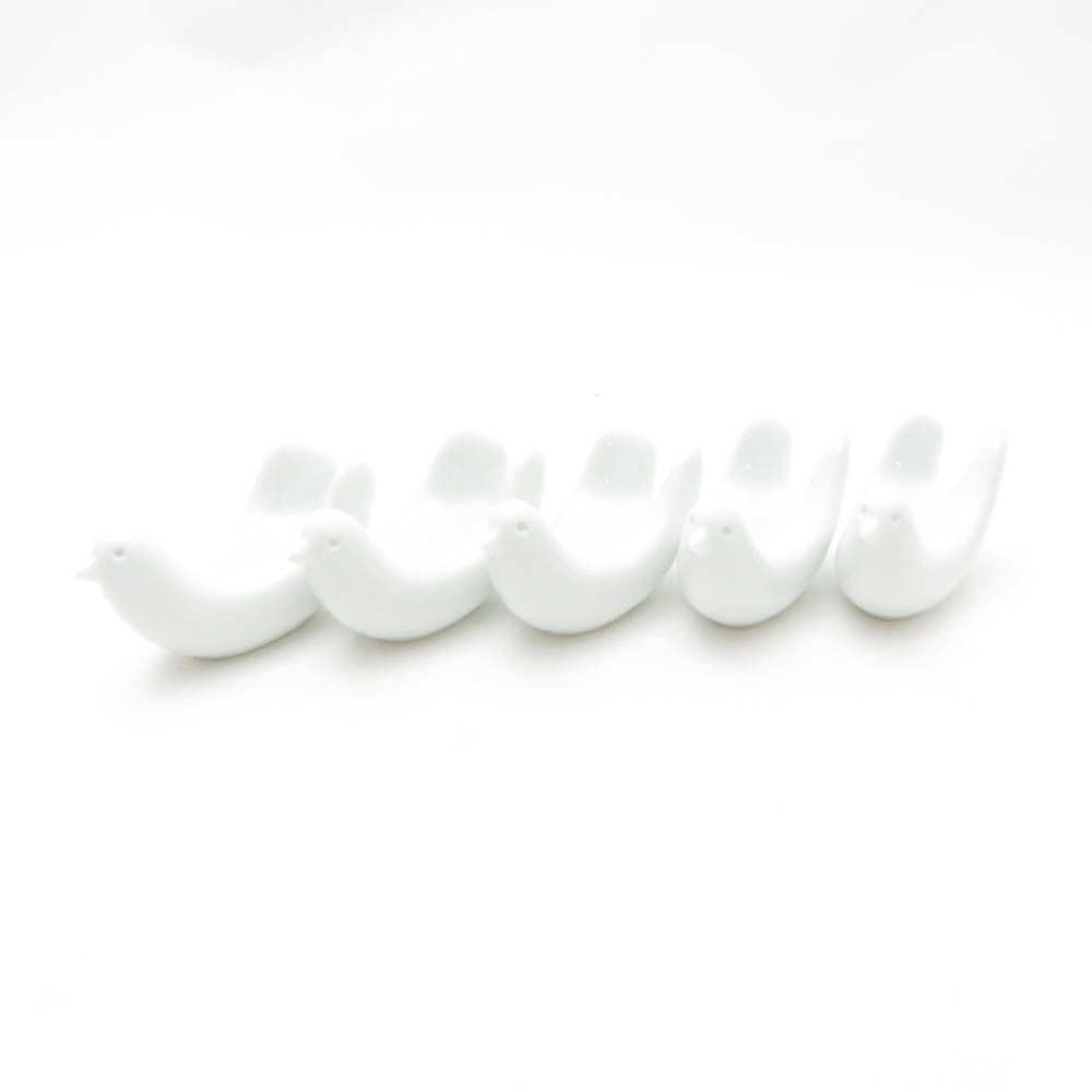 美品 HAKUSAN JAPAN 白山陶器 とり型 箸置き 5点 セット 波佐見焼 青白磁 カトラリーレスト SC9332D1 【中古】