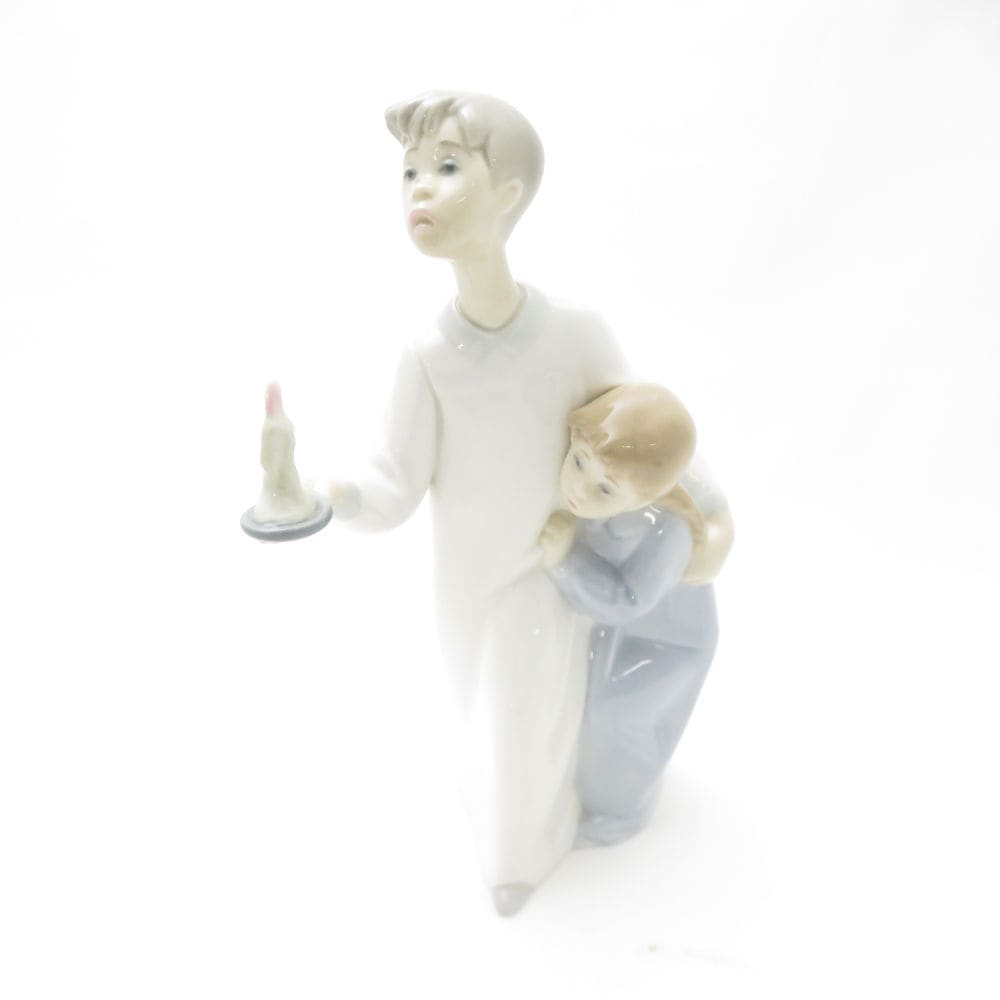 美品 LLADRO リヤドロ ナイトシャツの子供たち(4874) フィギュリン 人形 オブジェ インテリア SY13463R1 【中古】
