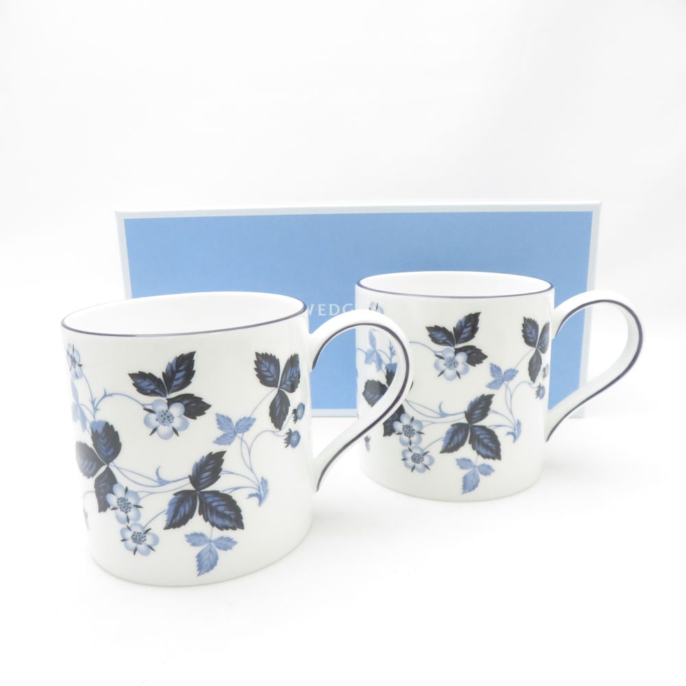 未使用 WEDGWOOD ウェッジウッド ストロベリー インクブルー マグカップ 2点 陶器 ペア コップ SC9711C2 【中古】
