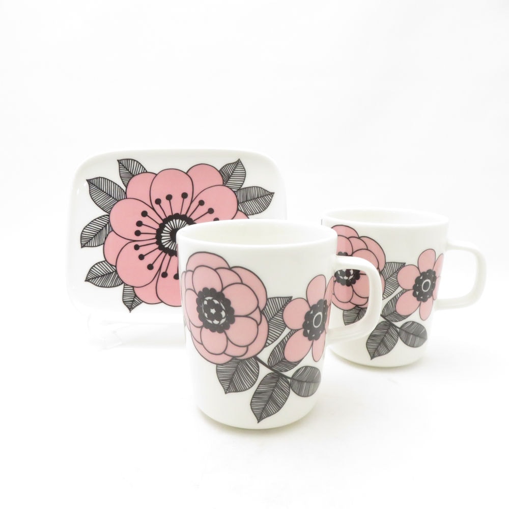 美品 marimekko マリメッコ ケスティト マグカップ スクエアプレート 3点 セット ティー コーヒー 皿 トレイ 北欧 SU13470H2 【中古】