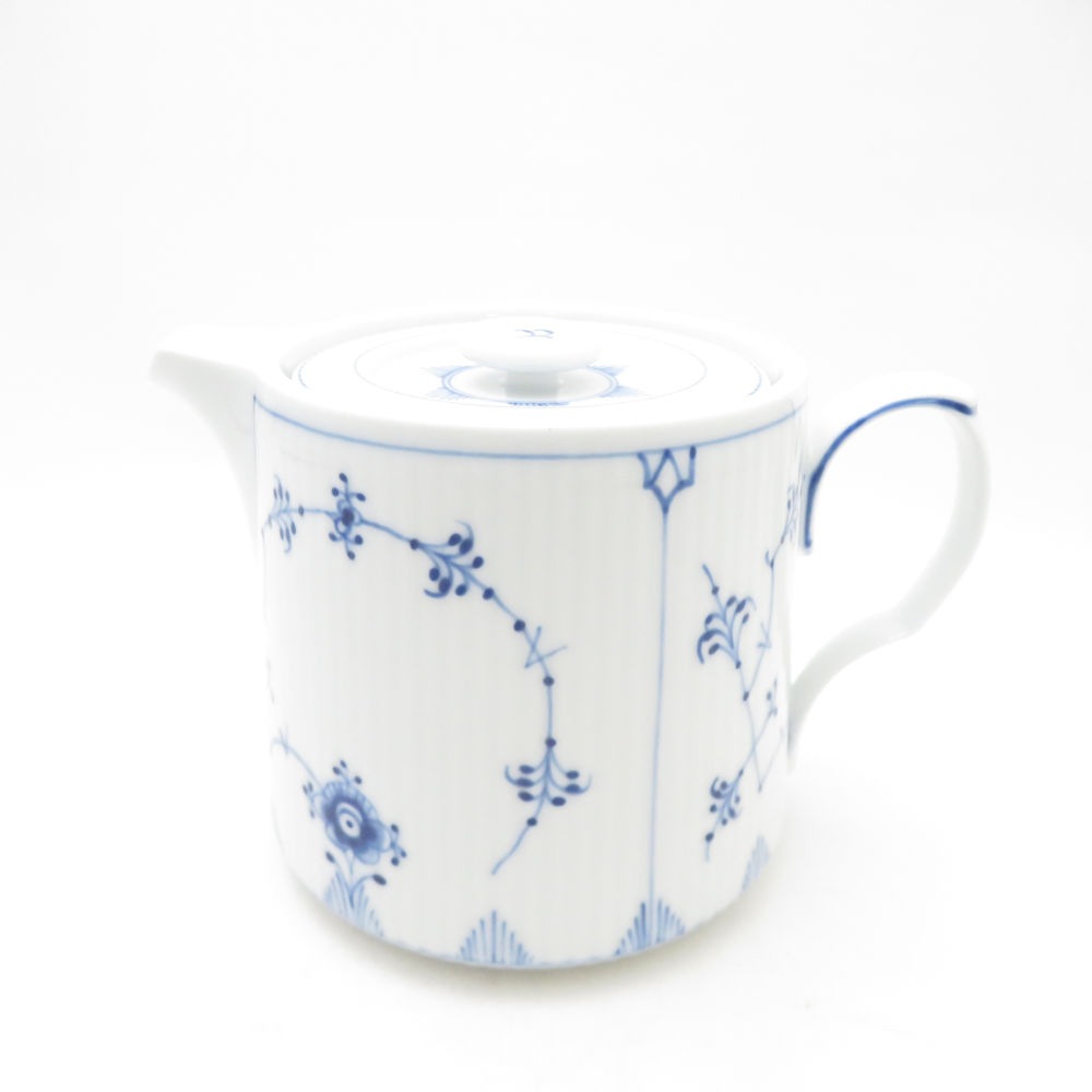 美品 ROYAL COPENHAGEN ロイヤルコペンハーゲン ブルーフルーテッドプレイン 130/131 ティーポット お茶 SY13637U2 【中古】