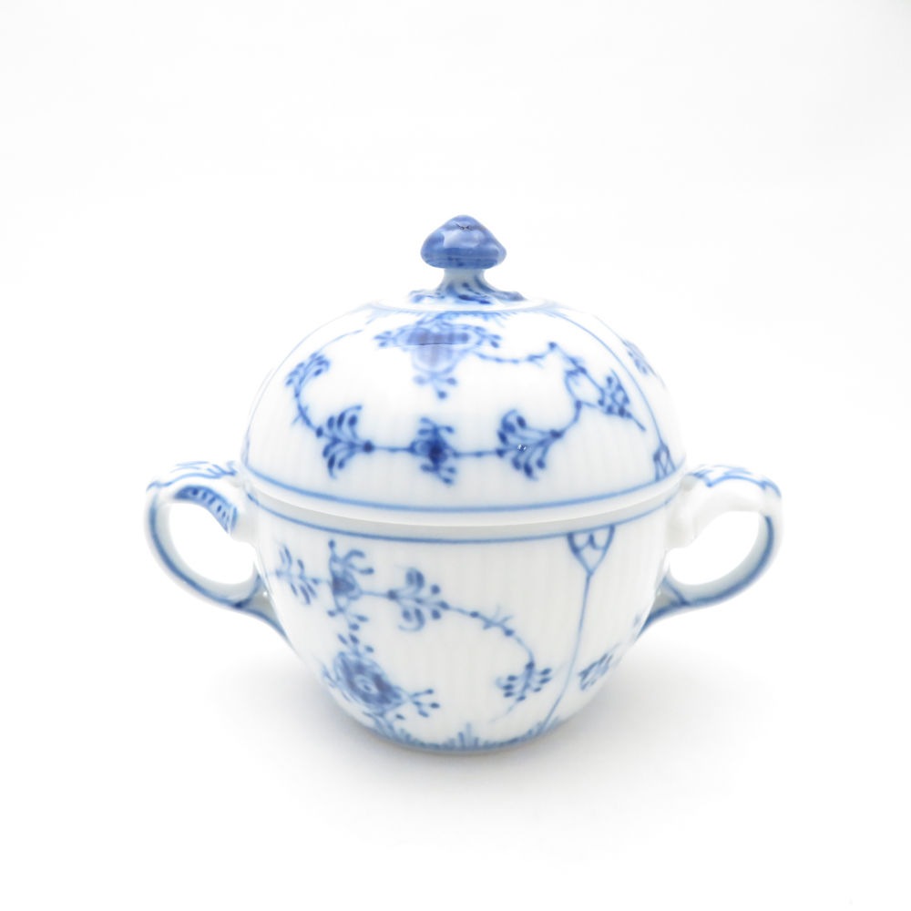 美品 ROYAL COPENHAGEN ロイヤルコペンハーゲン ブルーフルーテッドプレイン シュガーポット デンマーク製 ボウル 蓋付 砂糖 小物入れ SC10080L1 【中古】