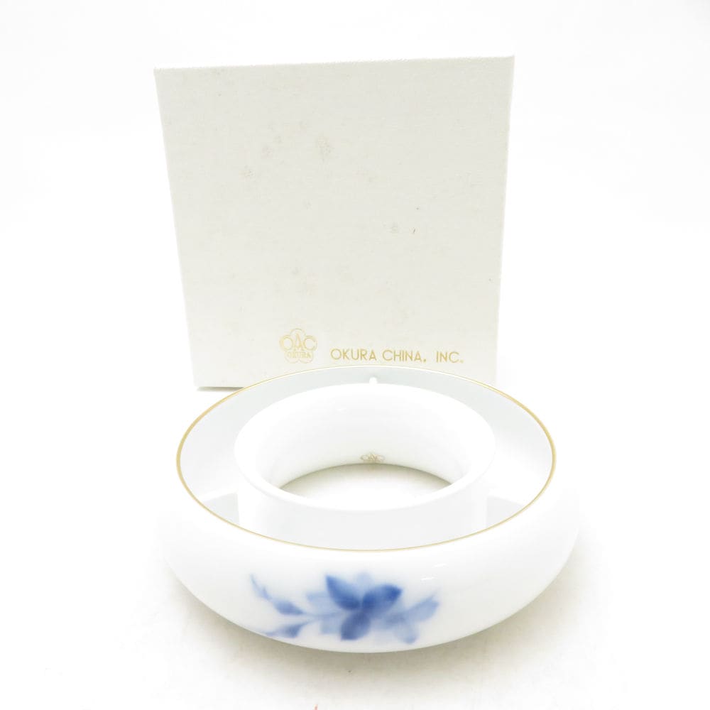 美品 OKURA 大倉陶園 ブルーローズ 花瓶 ドーナッツ型花器 ローズボール オブジェ SU14001B4 【中古】